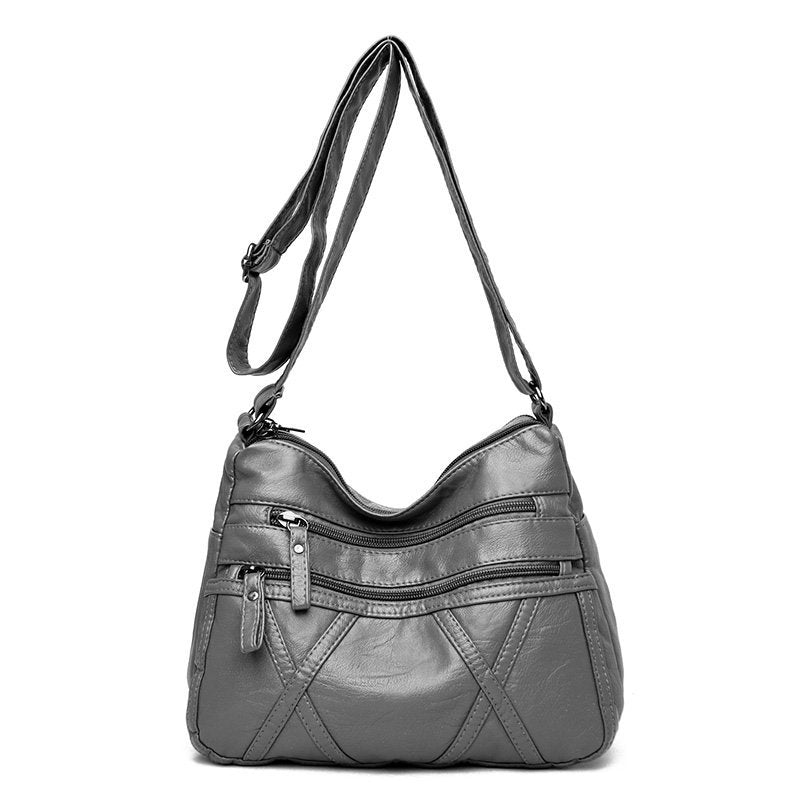 Braided Patent Leather Loop Hobo Bag Size unica